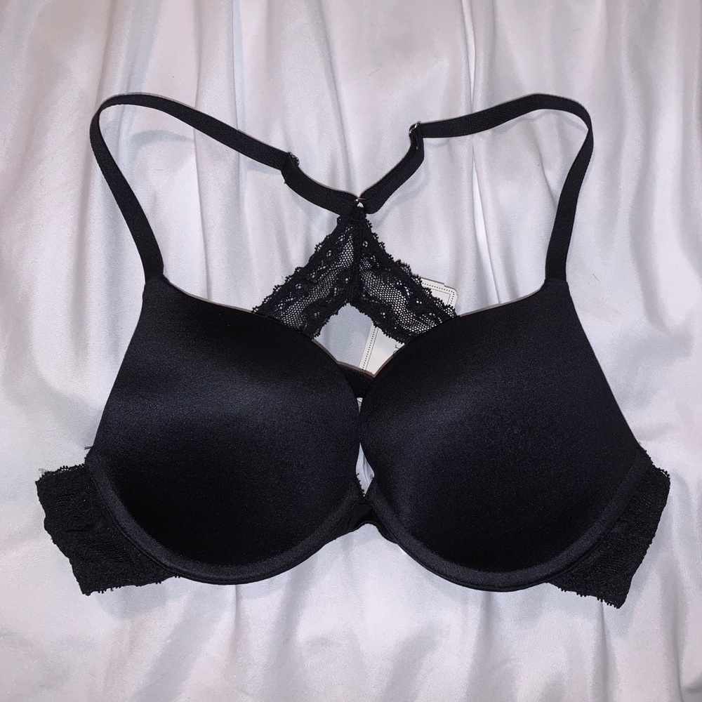 Brand New With Tags Forever 21 Black Bra Bralette